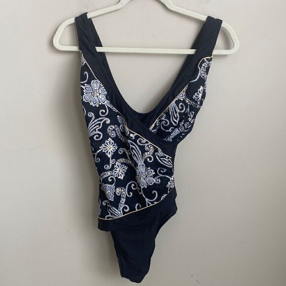 Great Length One Piece swimwear 10 - Picture 1 of 8